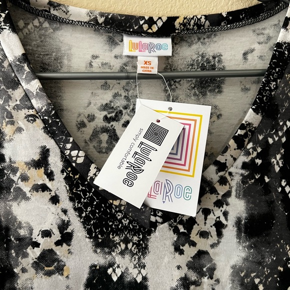 Jana black n white empire waisted top - Picture 4 of 4